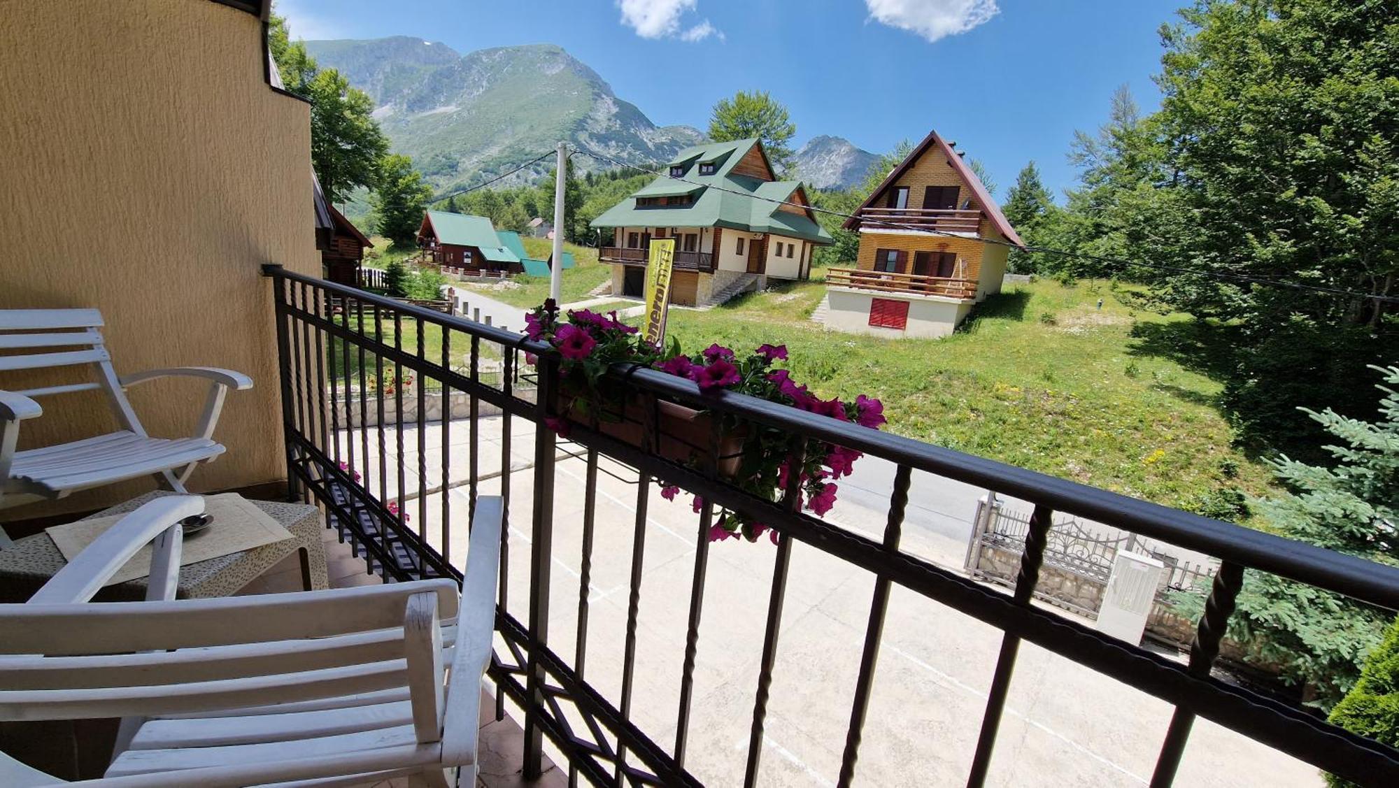 Gorska Vila Apartments Žabljak Rom bilde